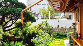 Beautiful Garden Fine Day House